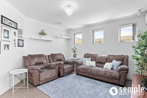 Property photo of 30 Peppermint Gardens Aubin Grove WA 6164