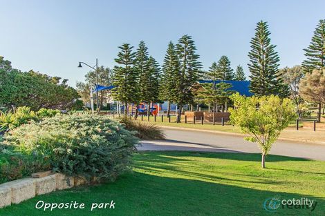 Property photo of 18 Anvils Circle Secret Harbour WA 6173