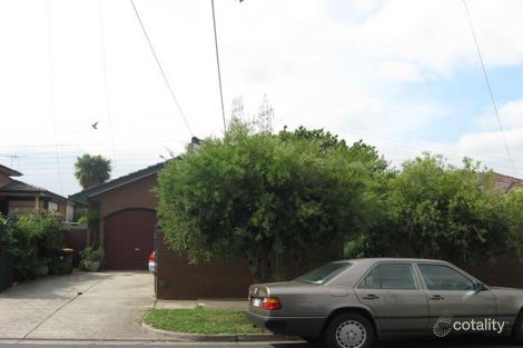 Property photo of 4 Leighton Crescent Fawkner VIC 3060