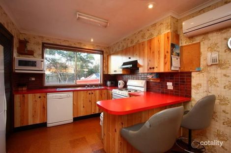 Property photo of 3 Bunurong Place Cranbourne VIC 3977