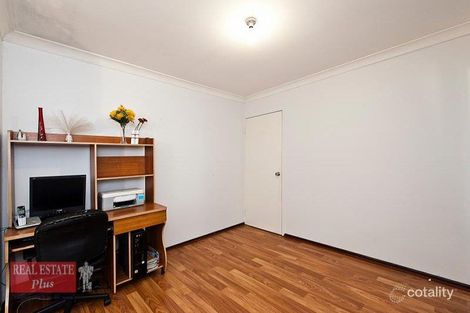 Property photo of 4 Hove Court Forrestfield WA 6058