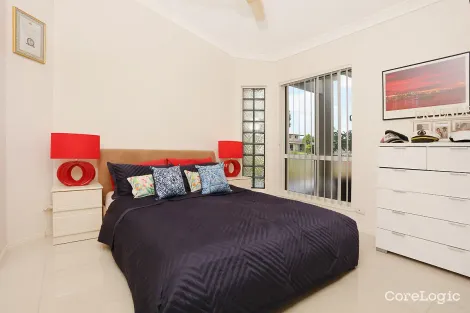 Property photo of 48 Monterey Keys Drive Helensvale QLD 4212