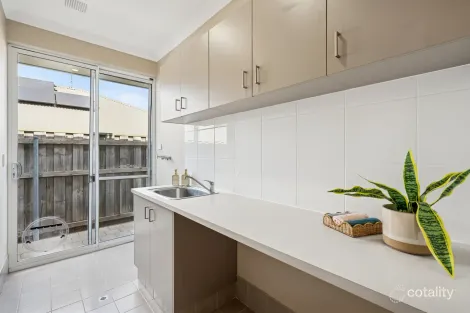 Property photo of 62 Richview Ramble Wannanup WA 6210