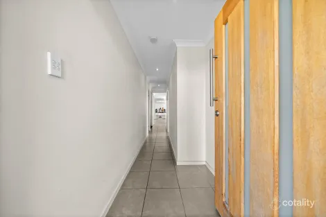 Property photo of 2 McAllister's Crescent Coomera QLD 4209