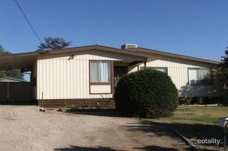 6 Geddes Ave, Clare, SA 5453