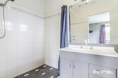 Property photo of 1 Delmont Court Cranbourne VIC 3977