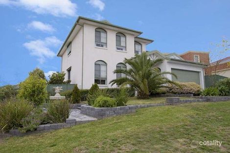 14 Shoemaker St, Attwood, VIC 3049