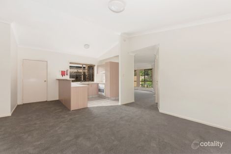 Property photo of 4 Summerhill Place Forest Lake QLD 4078