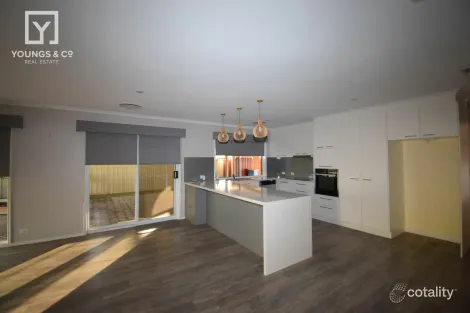 Property photo of 45 Kalimna Drive Mooroopna VIC 3629