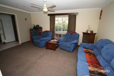 Property photo of 4 Lockyer Place Usher WA 6230