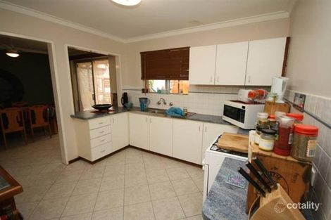 Property photo of 4 Lockyer Place Usher WA 6230