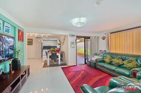 Property photo of 20 Mistletoe Avenue Macquarie Fields NSW 2564