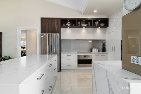 118 Aitken Dr, Winthrop, WA 6150