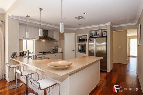 Property photo of 5 Nankeen Circle Tapping WA 6065