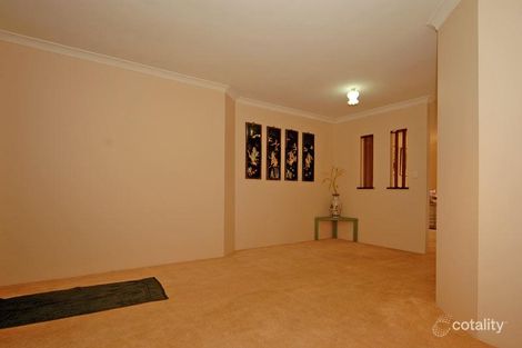 Property photo of 18 Penlea Glade Kiara WA 6054