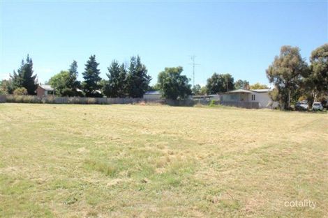 21 Pine St, Kootingal, NSW 2352