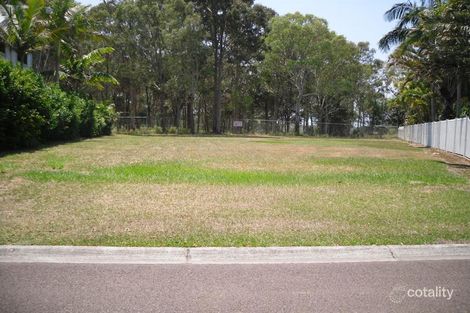 21 Howard Ct, Sandstone Point, QLD 4511