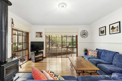 Property photo of 10 Dumossa Avenue Rosebud VIC 3939