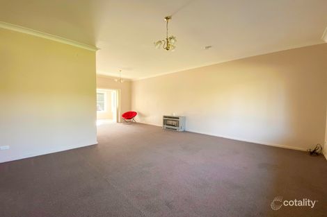 Property photo of 4 Larela Circuit Orange NSW 2800