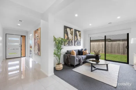 Property photo of 21 Lauder Place Romsey VIC 3434