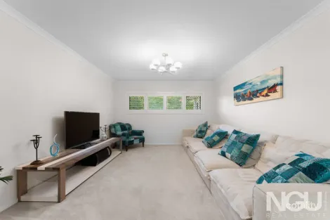 Property photo of 22 Louisa Place Karalee QLD 4306