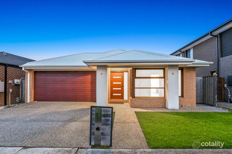 10 Pickerel Ave, Clyde North, VIC 3978