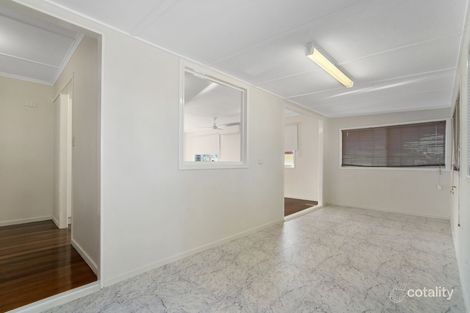 Property photo of 39 Pareena Crescent Mansfield QLD 4122