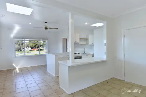 Property photo of 212 Mitchells Lane Sunbury VIC 3429
