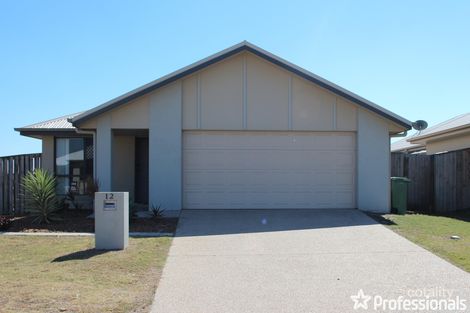 12 Trinity Pde, Blacks Beach, QLD 4740