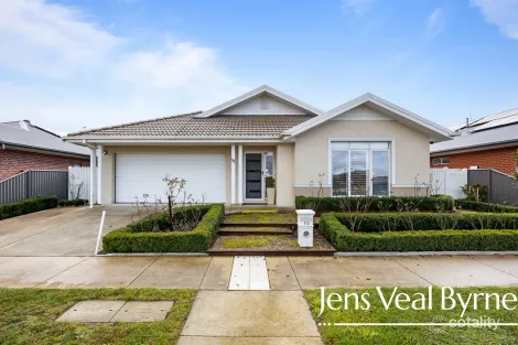 10 Kernick St, Lucas, VIC 3350