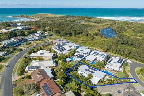 Property photo of 125 Bluff Road Emerald Beach NSW 2456