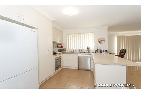 Property photo of 15 Tawarra Crescent Gracemere QLD 4702