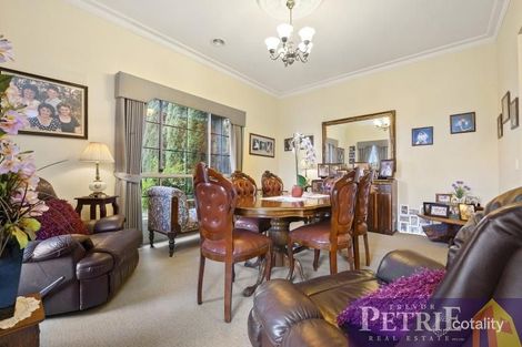 Property photo of 1 Whitely Crescent Alfredton VIC 3350