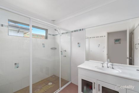 Property photo of 7 Dampier Boulevard Killarney Vale NSW 2261