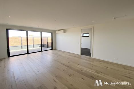 205/3 Claire St, Mckinnon, VIC 3204