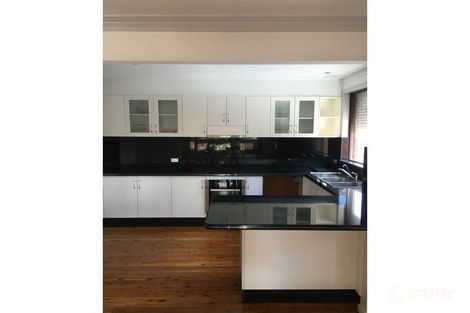 Property photo of 8 Concord Place St Johns Park NSW 2176