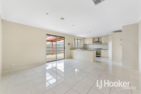 Property photo of 48 Central Road Hampton Park VIC 3976