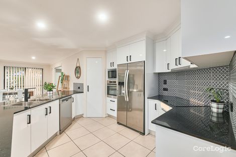 Property photo of 2 Dartmouth Close Clinton QLD 4680