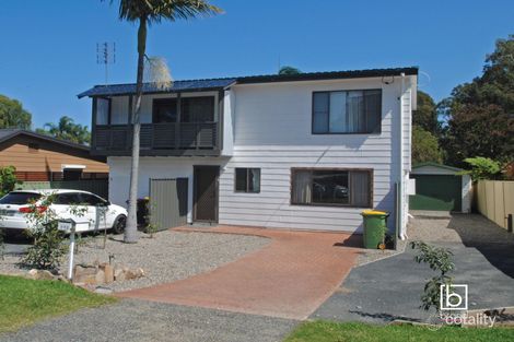 210 Scenic Dr, Budgewoi, NSW 2262