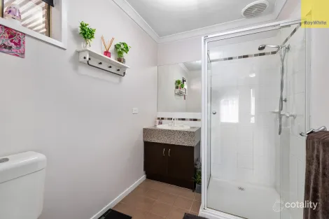 Property photo of 2 Cotton Court Darley VIC 3340