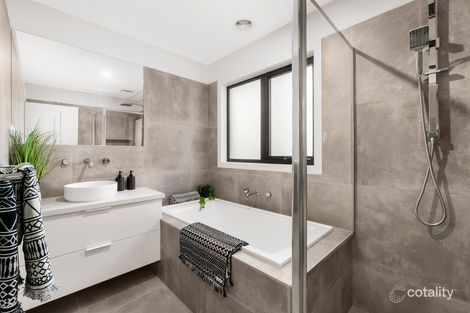Property photo of 2/39 Allanfield Crescent Boronia VIC 3155