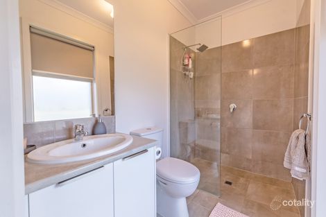 Property photo of 2 United Court Miners Rest VIC 3352