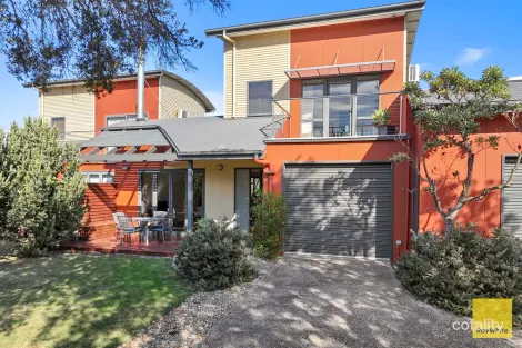 Property photo of 18 Ocean View Parade Sandy Point VIC 3959