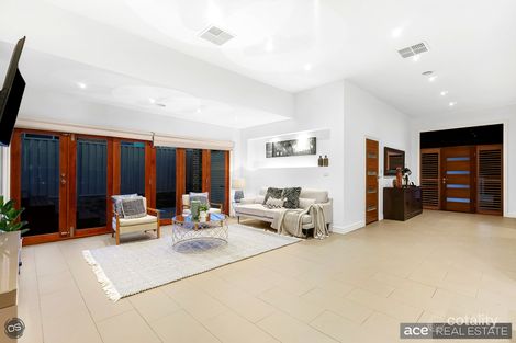Property photo of 12 Bunyip Walk Caroline Springs VIC 3023