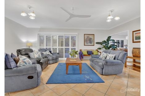 Property photo of 12 Leopard Tree Crescent Sinnamon Park QLD 4073