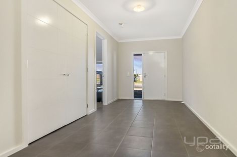 Property photo of 34 Leyana Crescent Brookfield VIC 3338