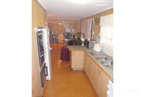 Property photo of 227 Furlong Road St Albans VIC 3021