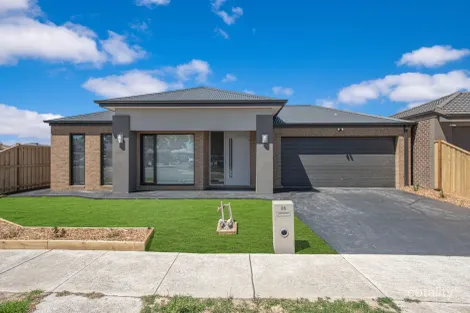 25 Blackledge Dr, Cranbourne East, VIC 3977