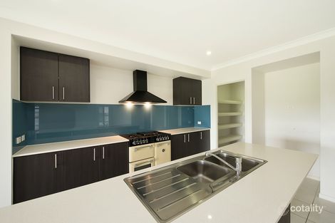 8 Retreat Cres, Narangba, QLD 4504