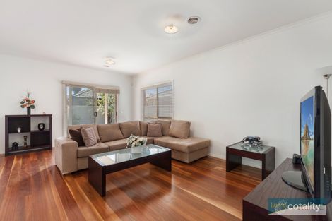 Property photo of 18 Pine Valley Rise Craigieburn VIC 3064